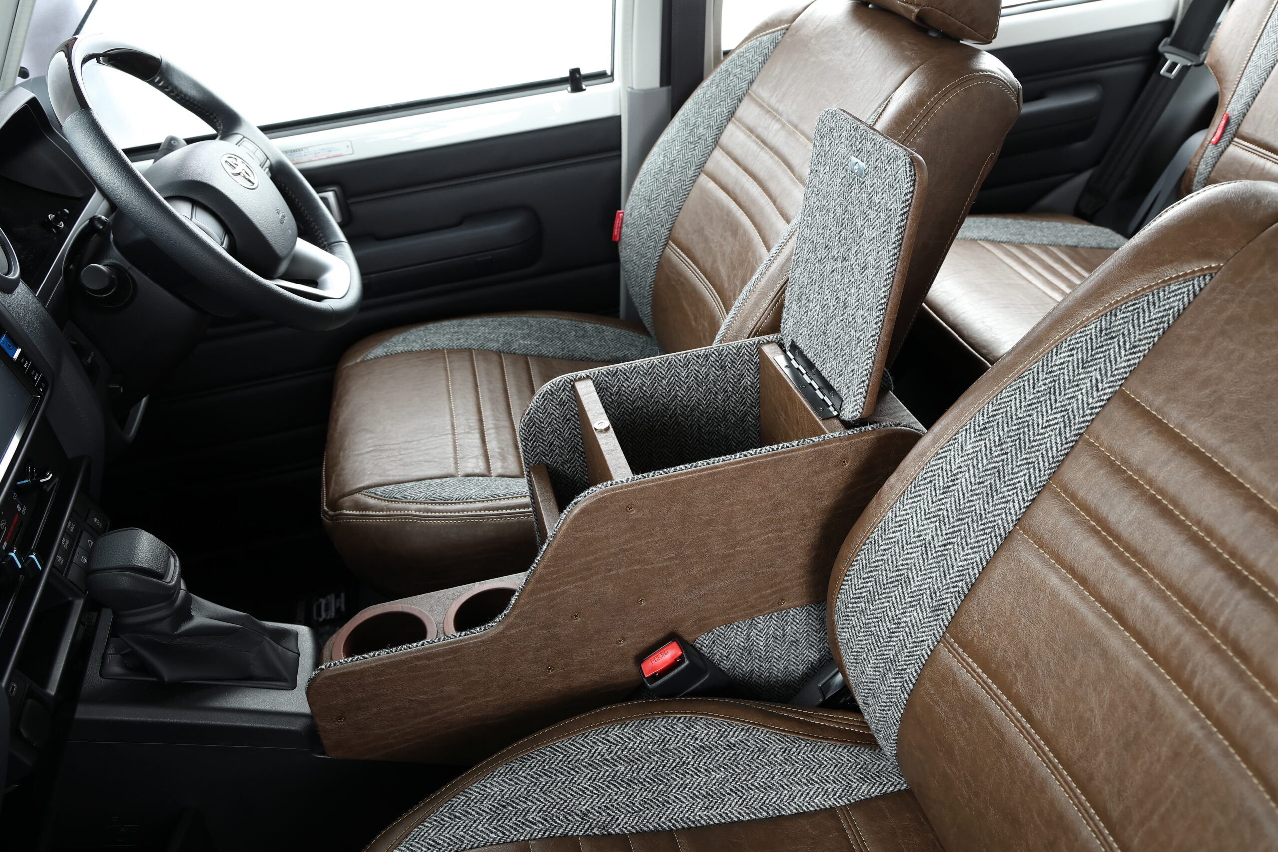 センターコンソール【ランクル70】 - 画像 (6)